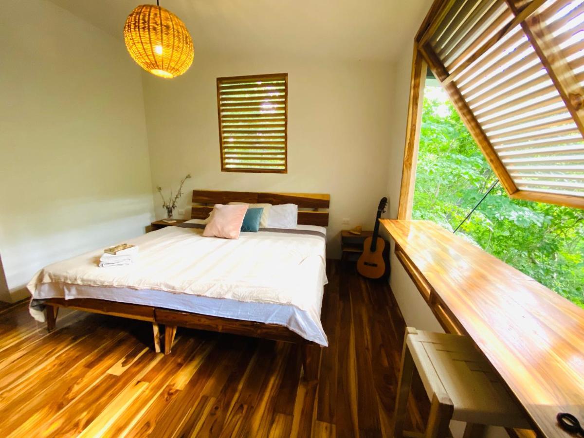 Nosotros Playa Maderas - Surf House & Casitas Villa Luaran gambar