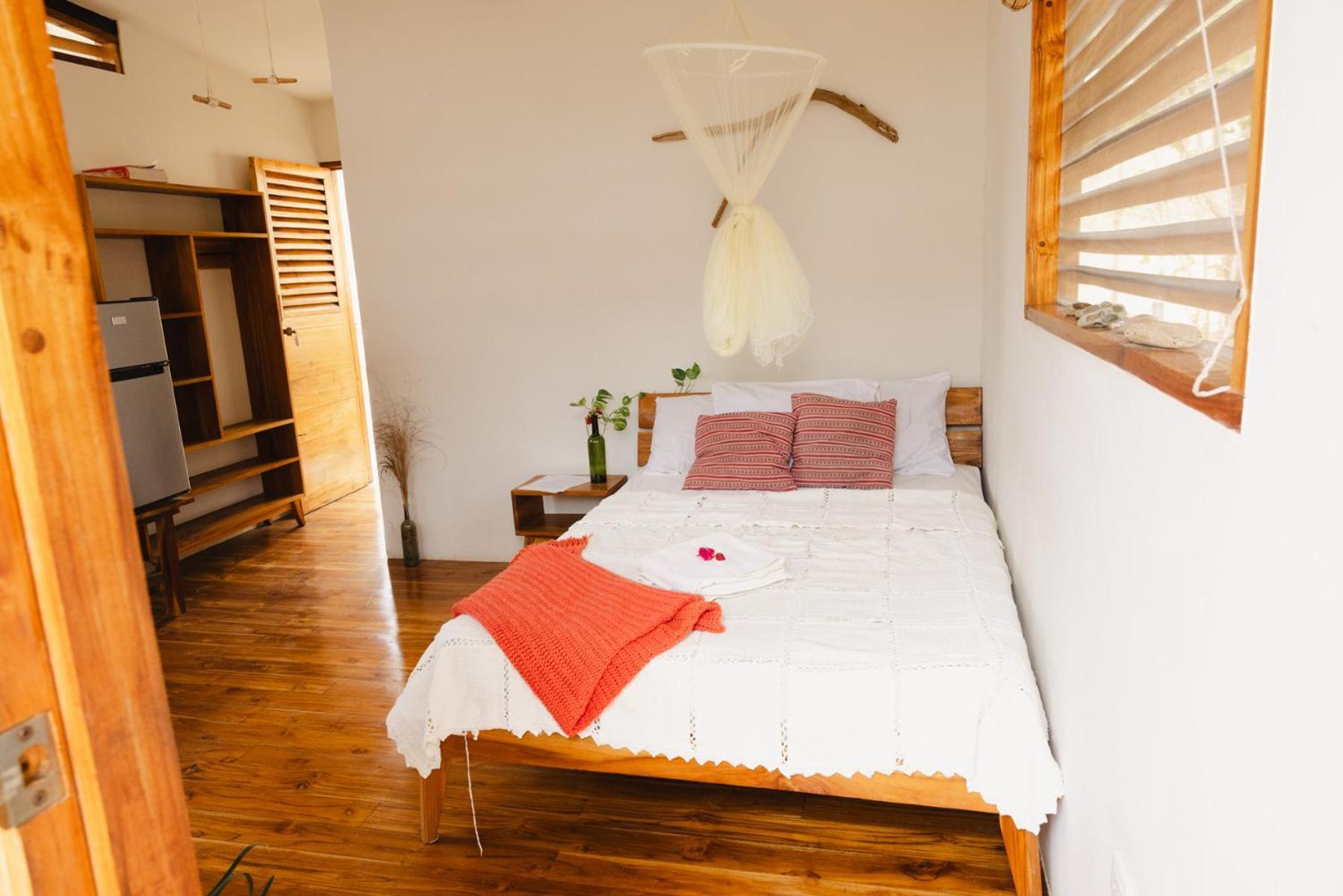 Nosotros Playa Maderas - Surf House & Casitas Villa Luaran gambar