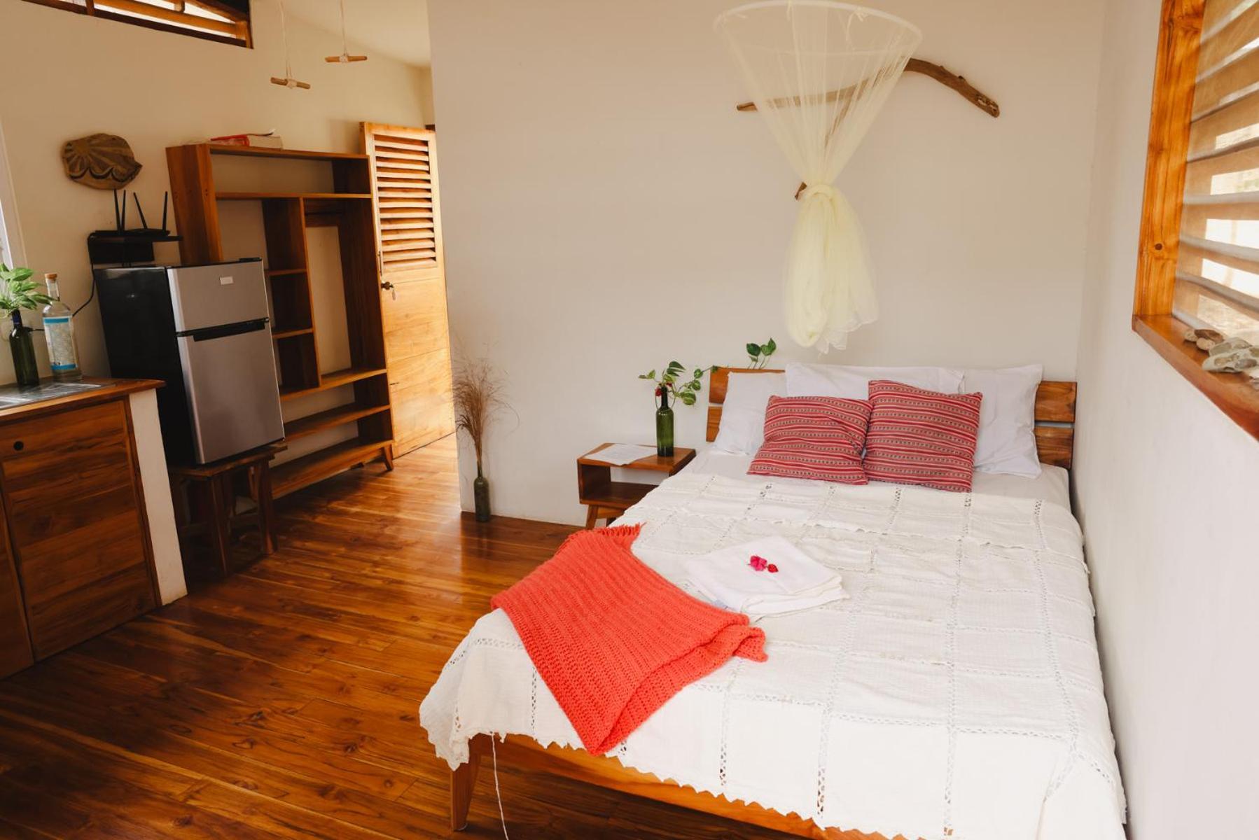 Nosotros Playa Maderas - Surf House & Casitas Villa Luaran gambar